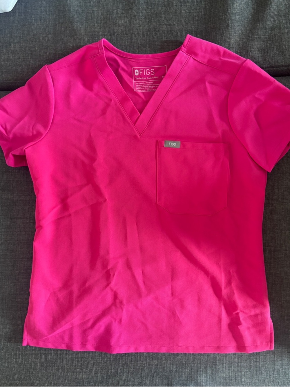 NEW FIGS Women's Shocking Pink Set Top + Bottom XS - Picture 2 of 9